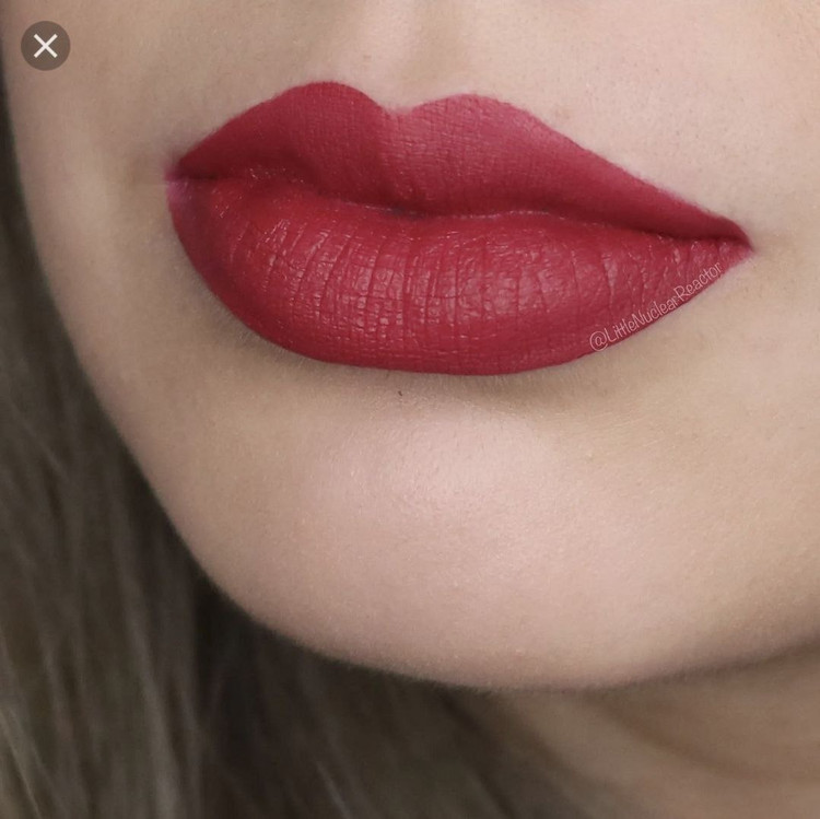 رژلب دبالم
