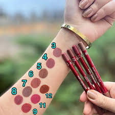 مداد لب دیفاینینگ گلدن رز